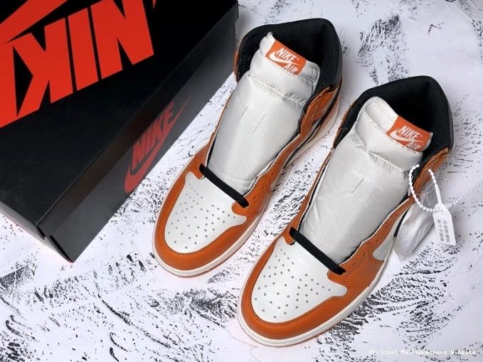 Official Maikesneakers 555088-113 Away Backboard Shattered Jordan Air 1 0812